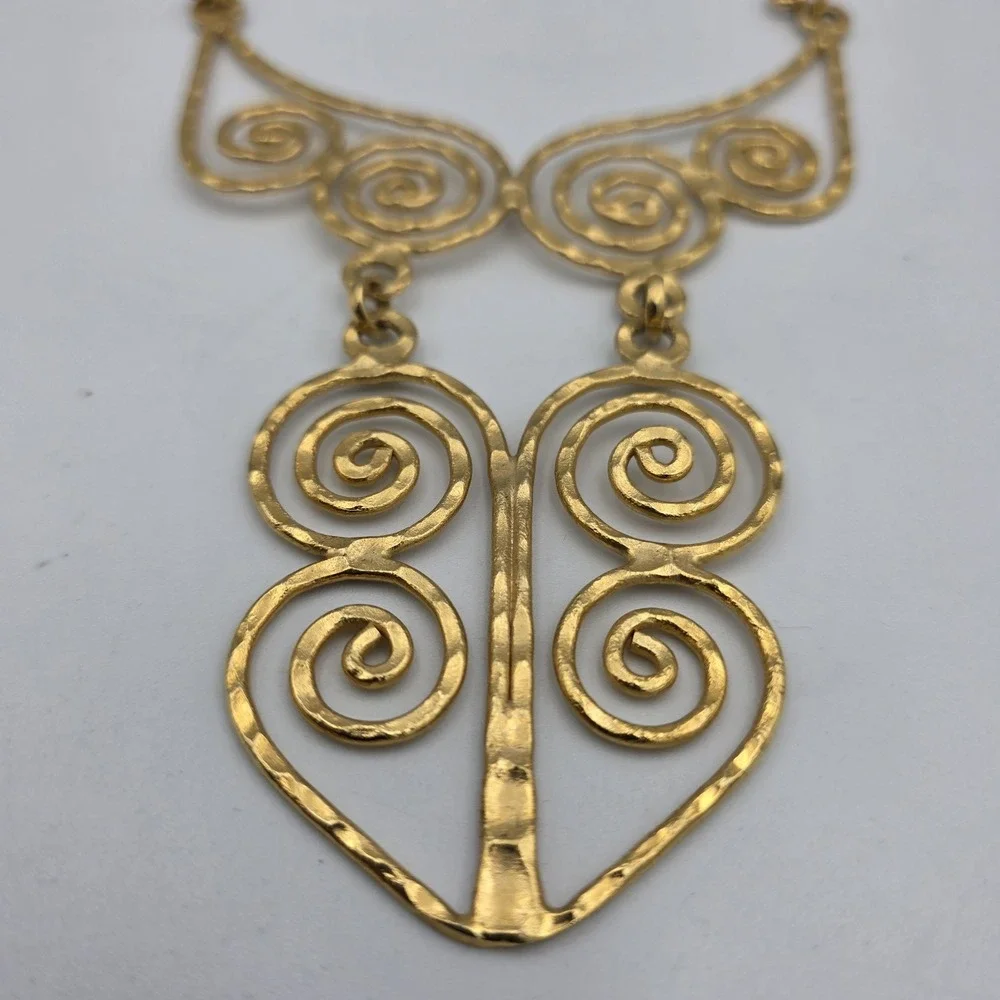 VTG 1970s Hammered Gold Tone Spiral Bib Collar Plate Necklace Runway Couture